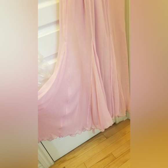 Basix II 100% Silk Long Evening Gown. - Picture 6 of 7